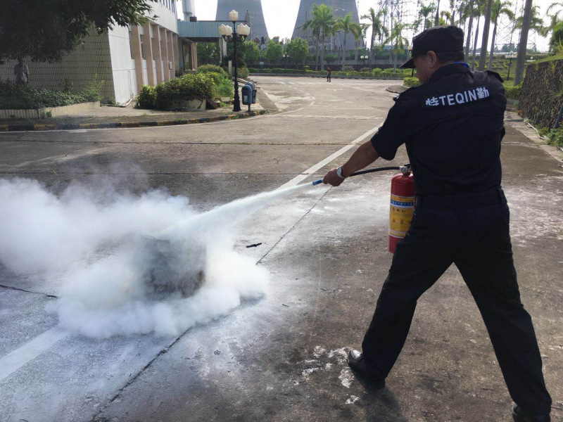 消防實(shí)地演練(4)